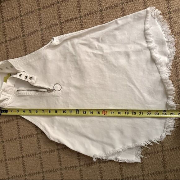 Marques Almeida white distressed denim sleeveless top w silver hardware. 8 NWOT - Picture 10 of 12